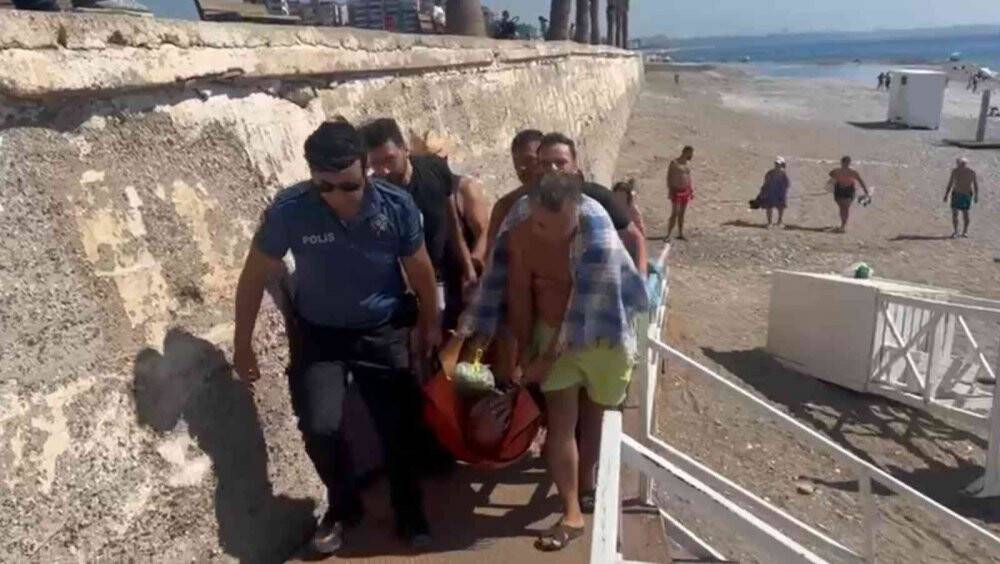 Kendisi için bıçaklanan sahibine köpekten duygulandıran vefa