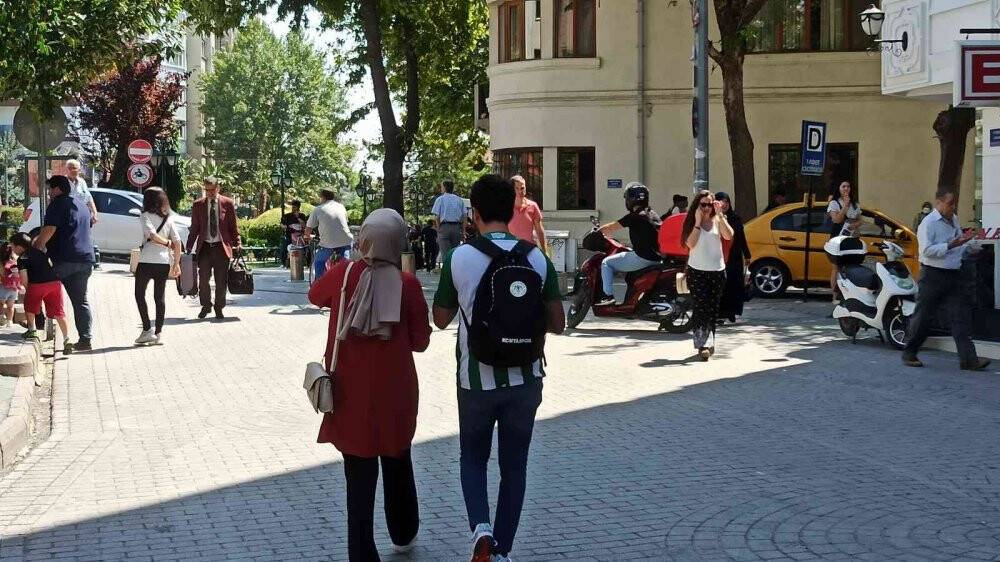 Konyaspor-Fenerbahçe maçı öncesi  iki takımın taraftarları Eskişehir'de  yoğunluk oluşturdu