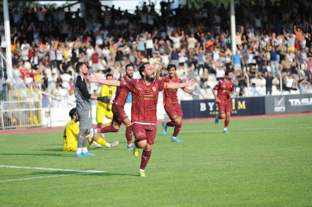 TFF 2. Lig: İnegölspor: 3 - Bayburt ÖİS: 0