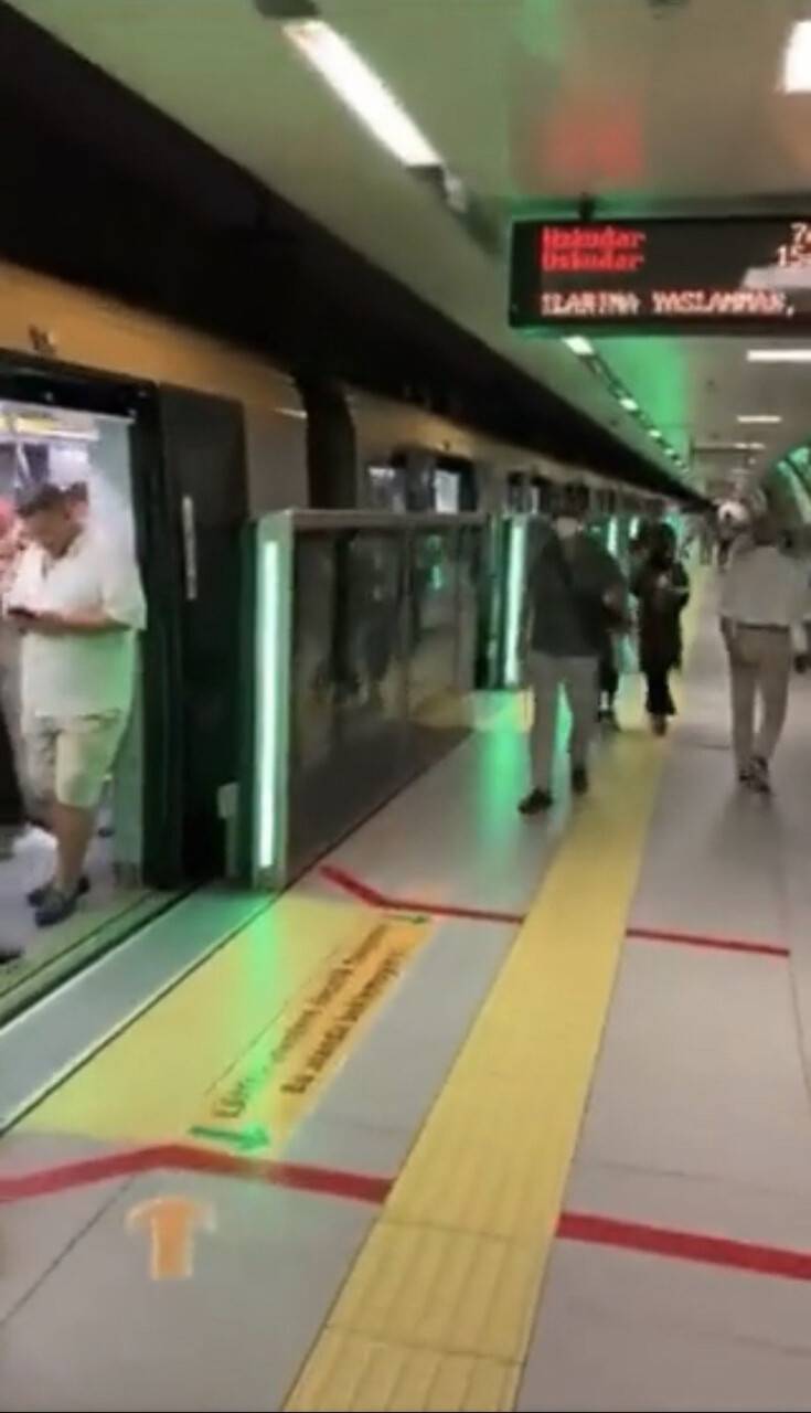 Üsküdar-Çekmeköy metrosunda arıza nedeniyle seferler durdu