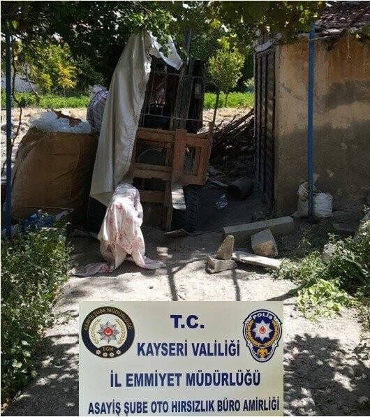 450 bin TL’lik iş makinesini çalan 2 şahıs yakalandı