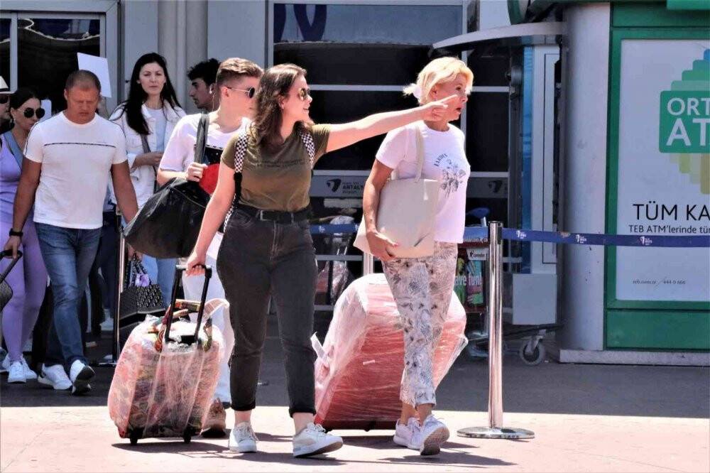 Antalya 3 ayda turist sayısını 4’e katladı