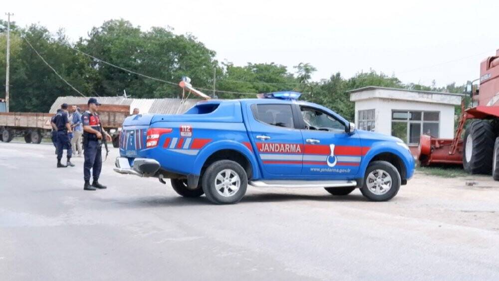 Öldürdü, geri dönüp cesetlere ikinci kez kurşun yağdırdı