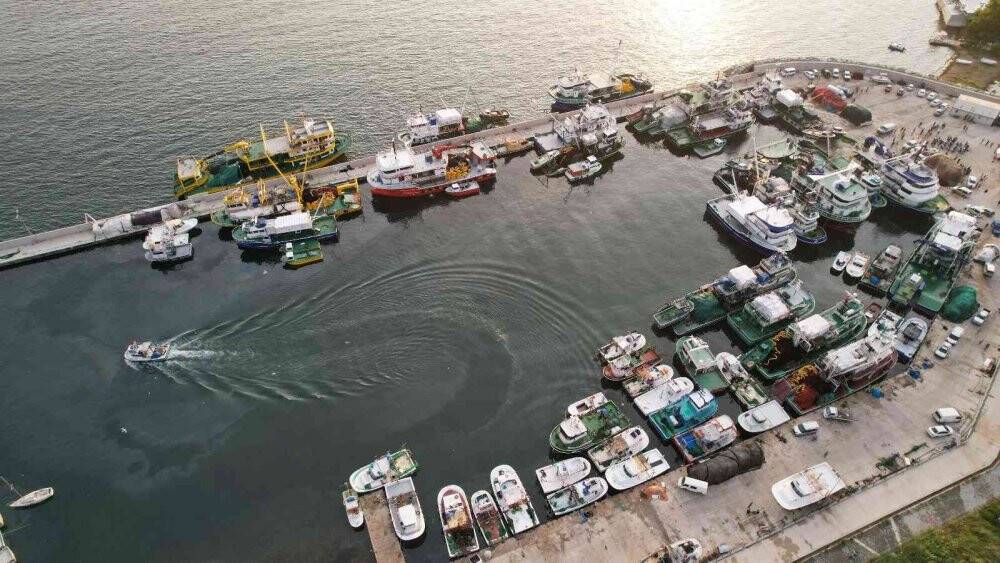 Yalovalı balıkçılar dualarla denize açıldı