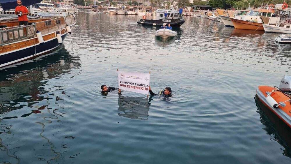 Denize 25 bin çipura bırakıldı