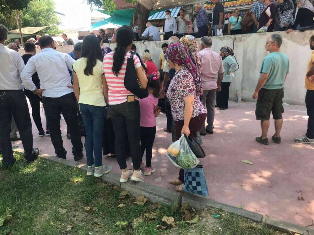 Önlem alınmayan duvardan düşen yaşlı kadın yaralandı