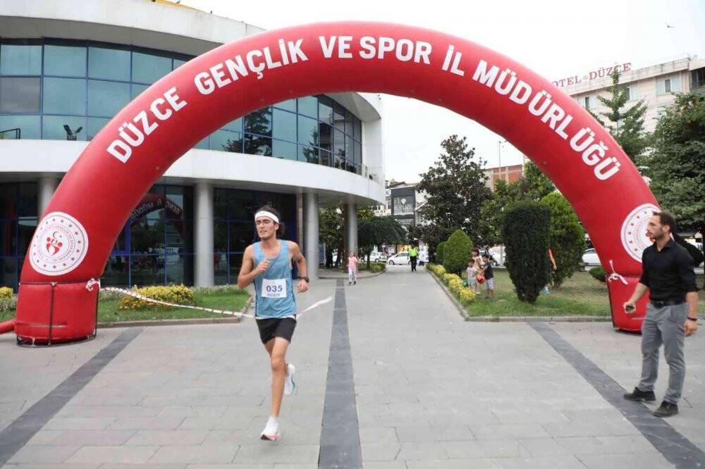 7’den 70’e zafer koşusuna katıldılar