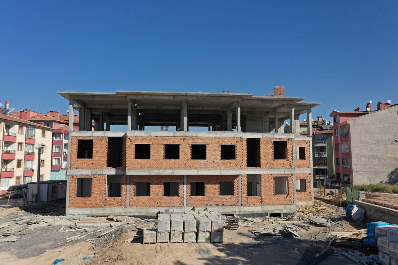nakipoglu-saglik-merkezi-insaat-calismalari-suruyor-4.jpg