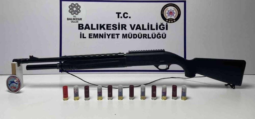 Polis 85 aranan şahsı gözaltına aldı