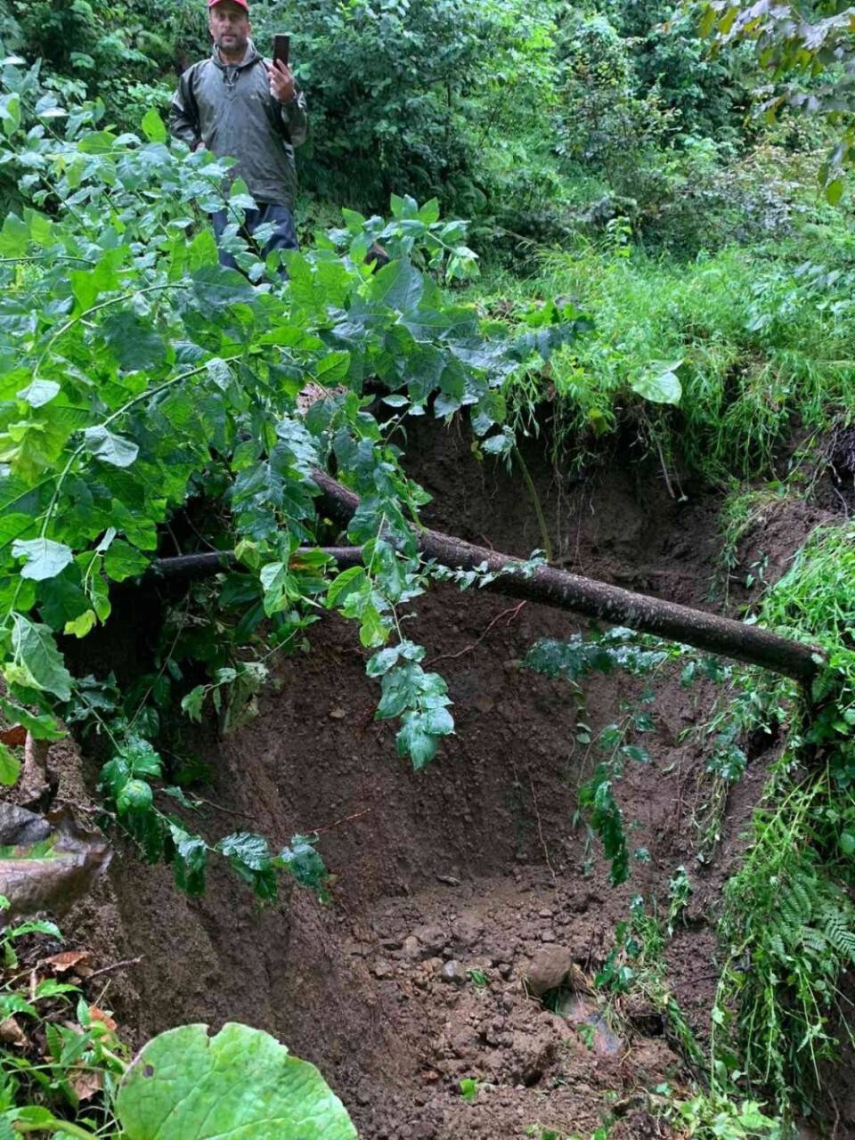 Rize’de şiddetli yağış heyelanlara neden oldu