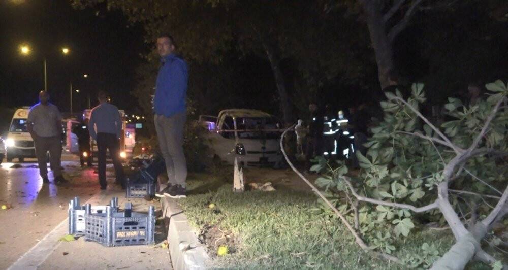 Lüks otomobil kamyonetle çarpıştı: 1 ölü, 3 ağır yaralı