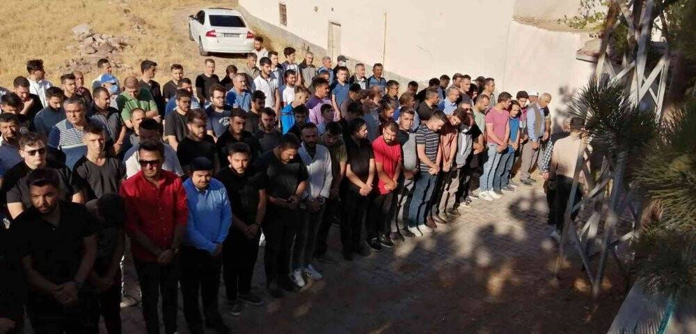 Mahmut Tekdemir son yolculuğuna uğurlandı