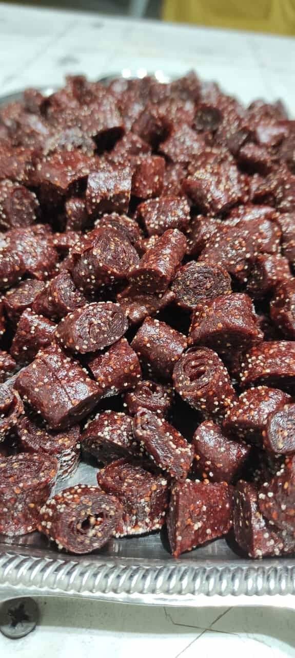 Çilek, artık pestil olarak sofralara geliyor