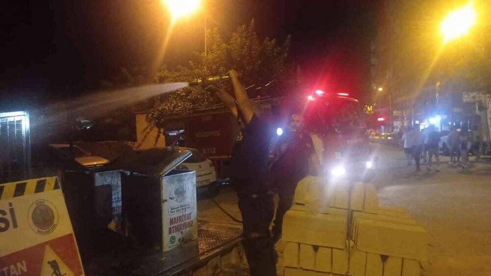 Çöp konteynerinde çıkan yangın korkuttu
