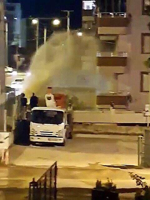 İçme suyu hattı patladı, sular ikinci kata kadar fışkırdı