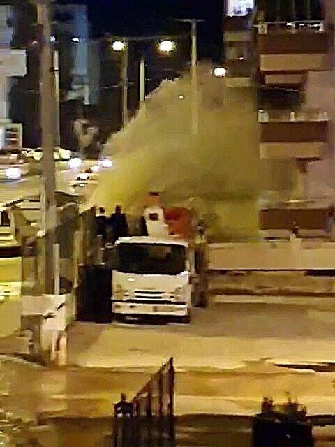 İçme suyu hattı patladı, sular ikinci kata kadar fışkırdı