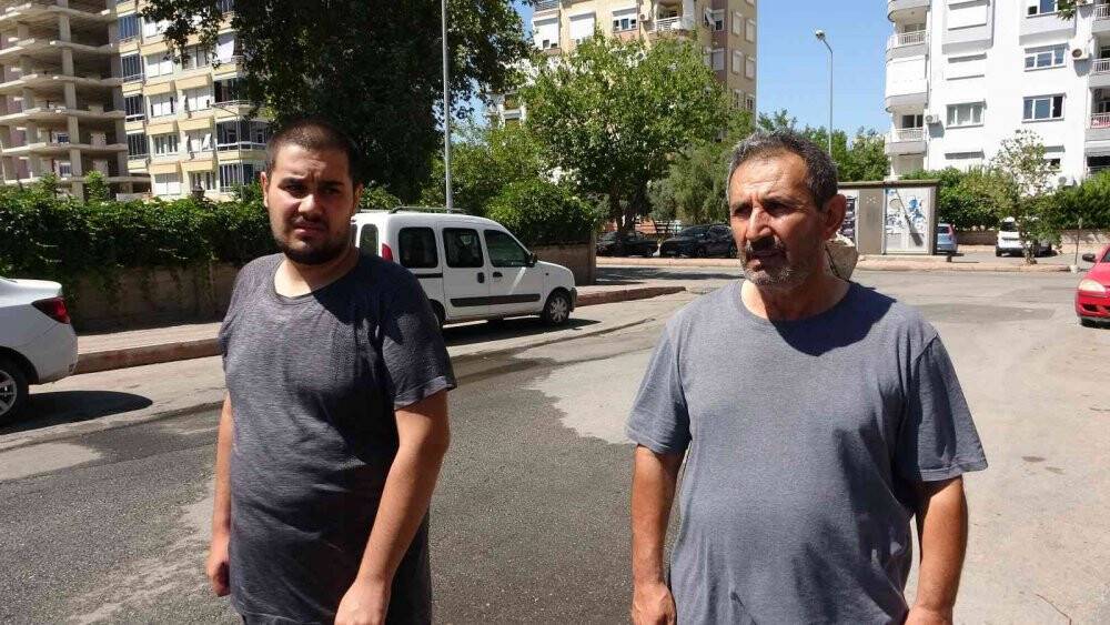 Balkondan marketin içine düştü