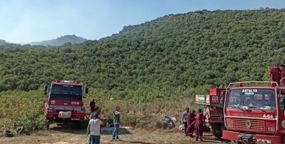 Demre’de makilik yangını korkuttu