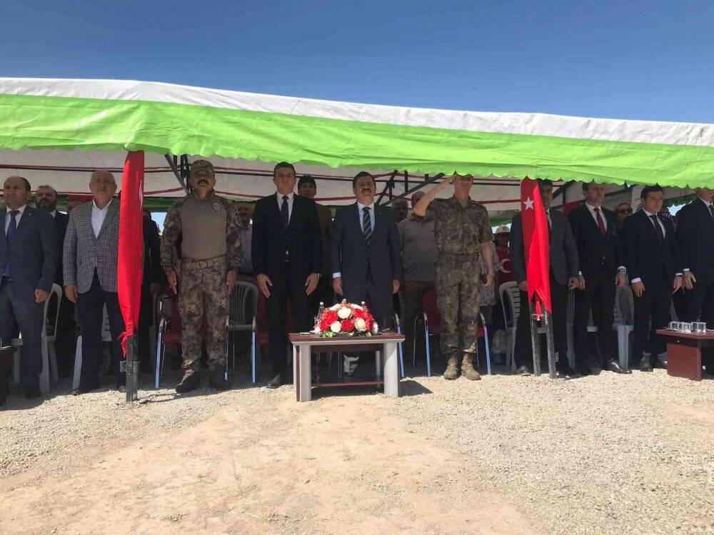 Iğdır’da 7 yıl önce PKK’nın hain saldırısında şehit olan 13 polis anıldı