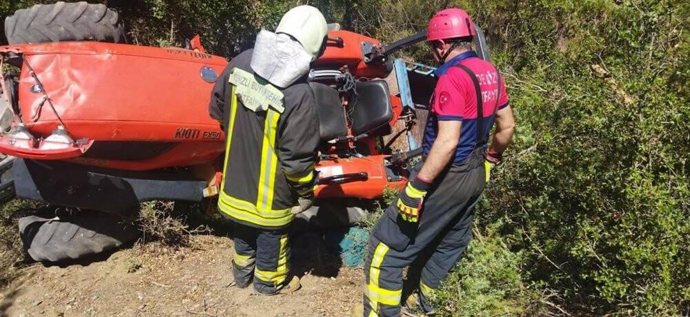 Uçuruma yuvarlanan traktörün yaşlı sürücüsü öldü