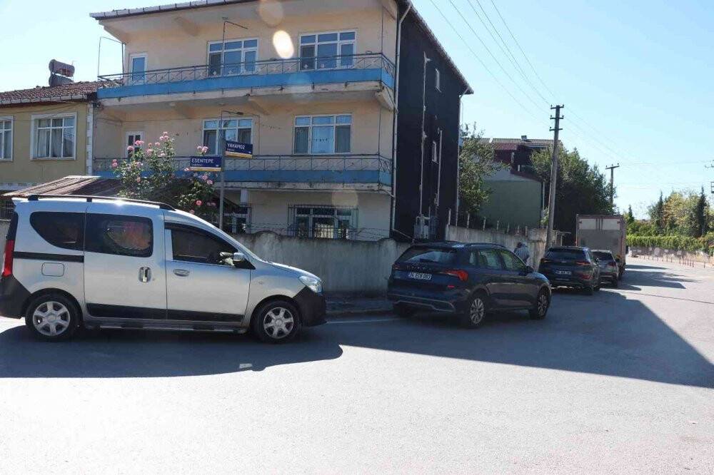 Ünlü oyuncunun annesi evinin bahçesinde ipe asılı halde ölü bulundu