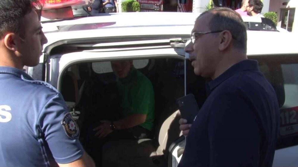 Üsküdar’da yolun karşısına geçen kadına cip çarptı, itfaiye ekipleri yardıma koştu