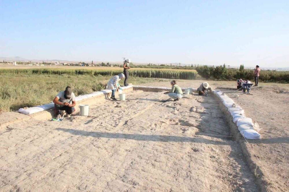 Karaman’da tarihe ışık tutacak kazı çalışması 50 yıl sonra yeniden başladı