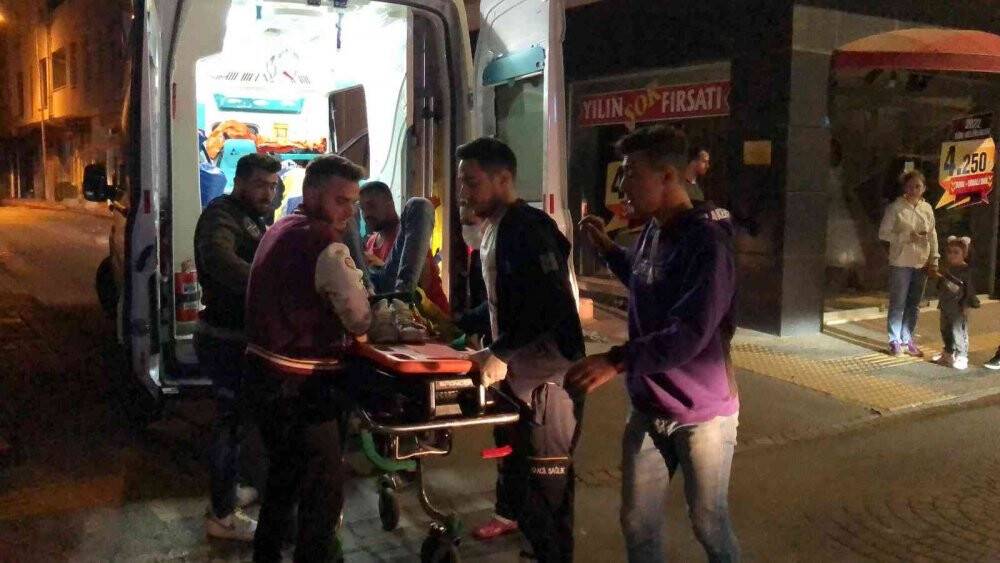 Sinop’ta trafik kazasında cadde savaş alanına döndü: 2 yaralı
