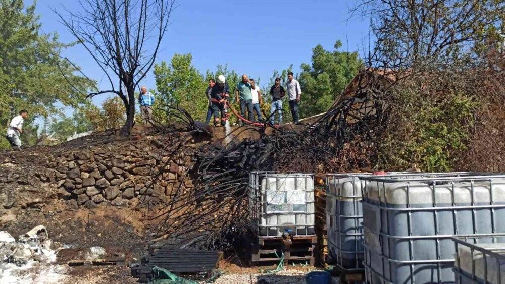 İzolasyon deposunda yangın