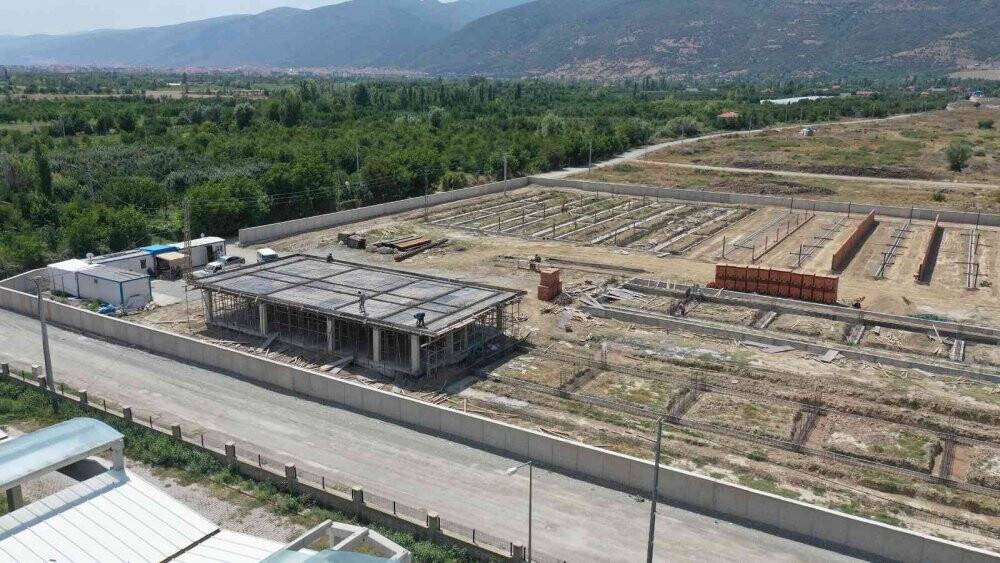 Başkan Altay Akşehir hayvan barınağı ve bakımevi inşaatını inceledi