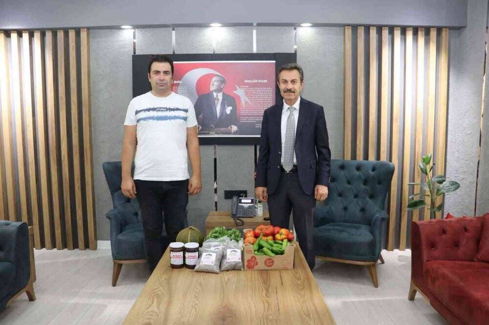 Öğrencilerin üretimini yaptığı tohumlar mahsule dönüşüyor