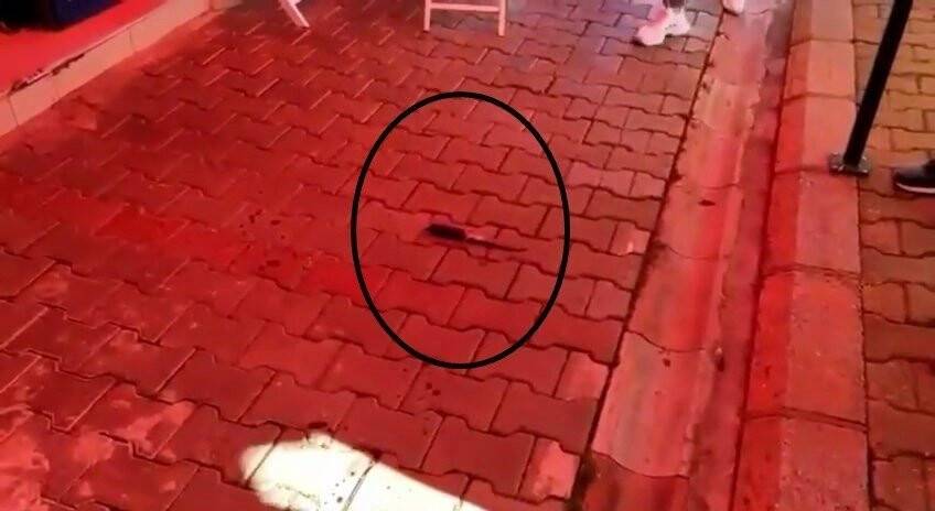 Boşanma aşamasındaki karısını defalarca işte böyle bıçaklamış