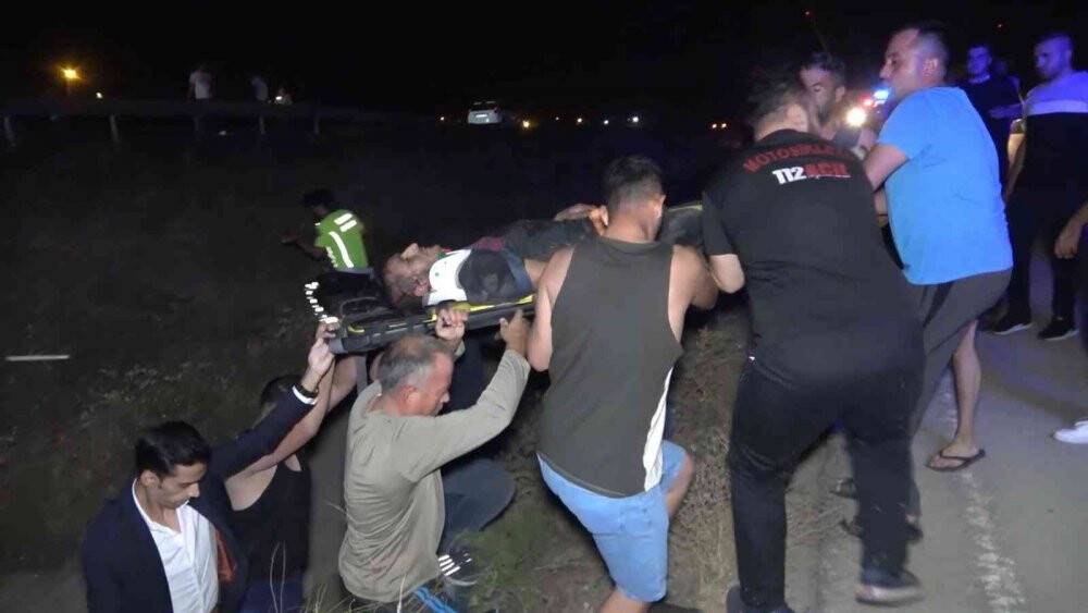 Kırıkkale’de feci kaza, kamyonet ikiye bölündü: 3 yaralı