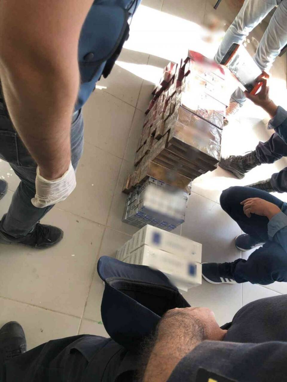 Konya'da sahte düzeneklerle kayıt dışı gelir elde eden akaryakıt kaçakçılarına darbe