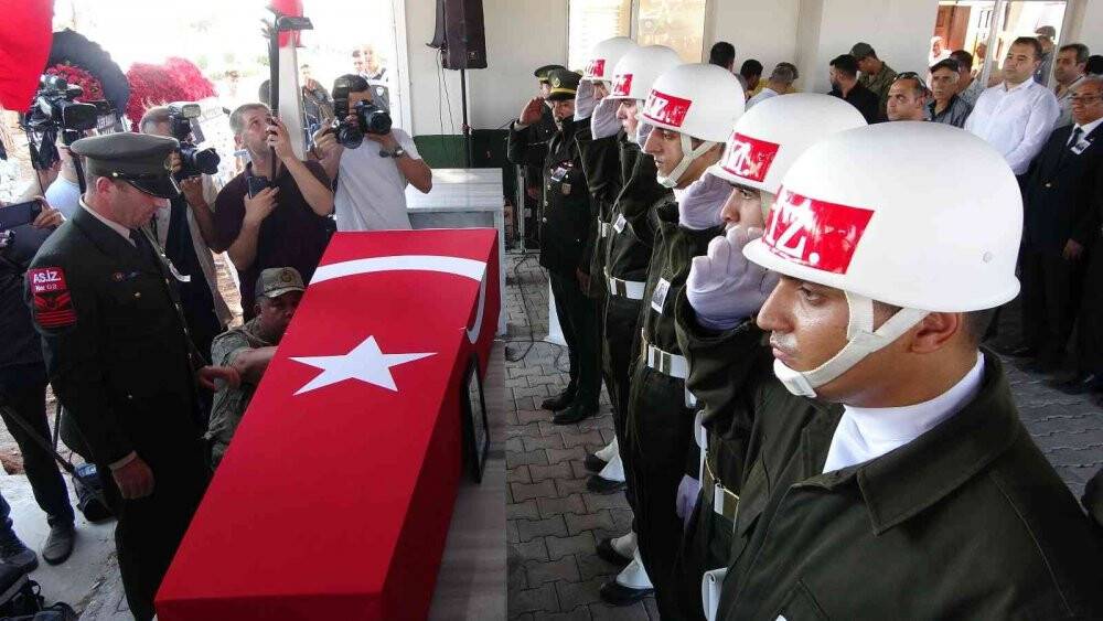 Pençe-Kilit şehidi son yolculuğuna uğurlanıyor