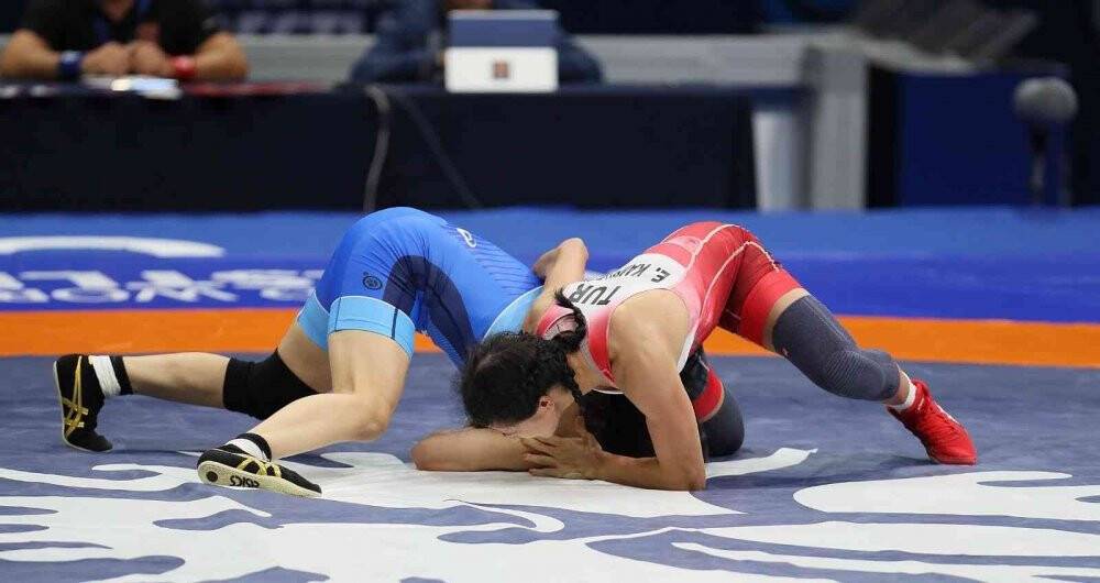 Rıza Kayaalp, Dünya Güreş Şampiyonası’nda finale çıktı