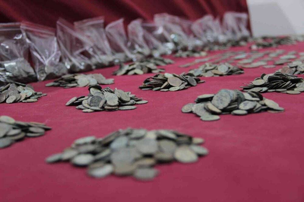 8 binin üzerinde tarihi eser ele geçirildi