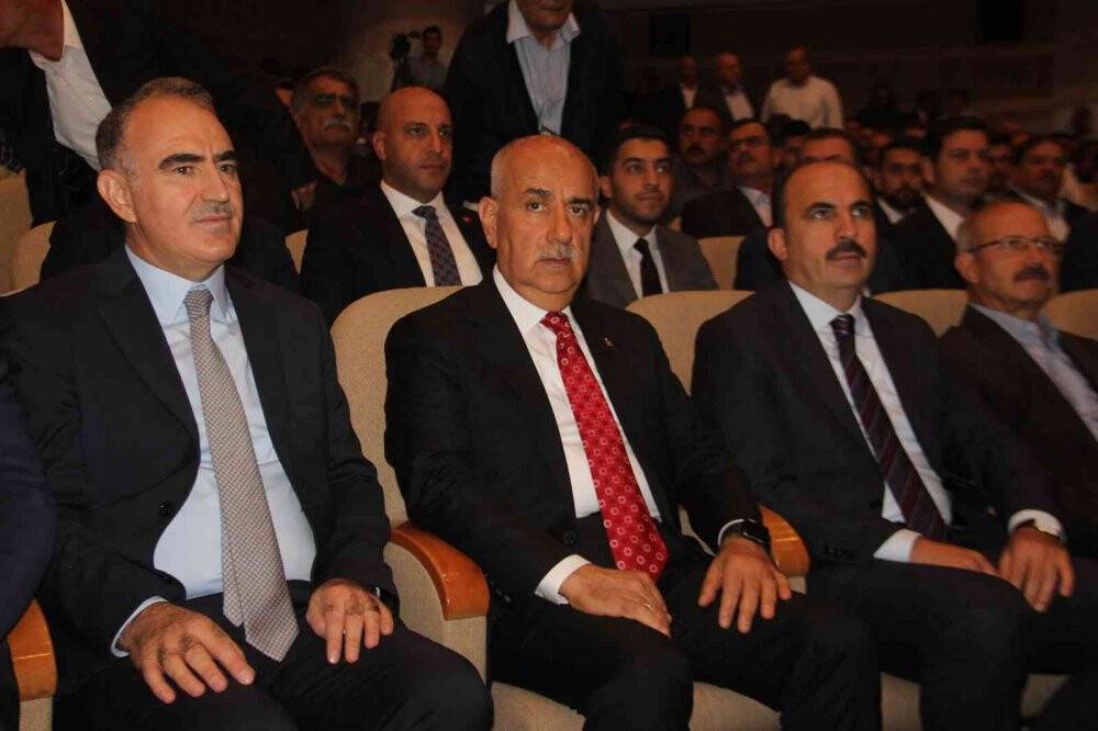 Bakan Kirişci:  Ayçiçeğimizin alım fiyatlarını 12 TL üzerinden devam ettireceğiz