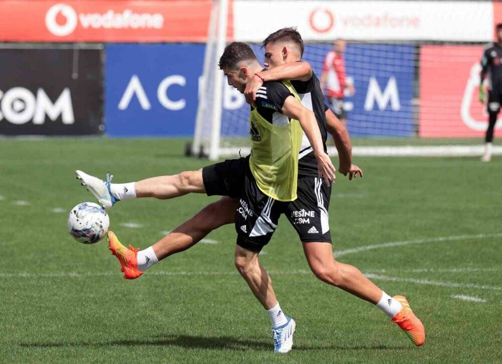 Beşiktaş, kondisyon ve taktik çalıştı