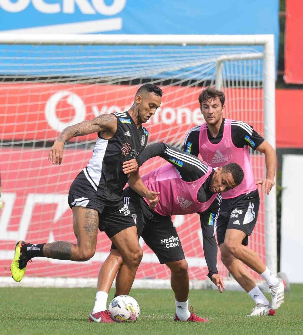 Beşiktaş, kondisyon ve taktik çalıştı
