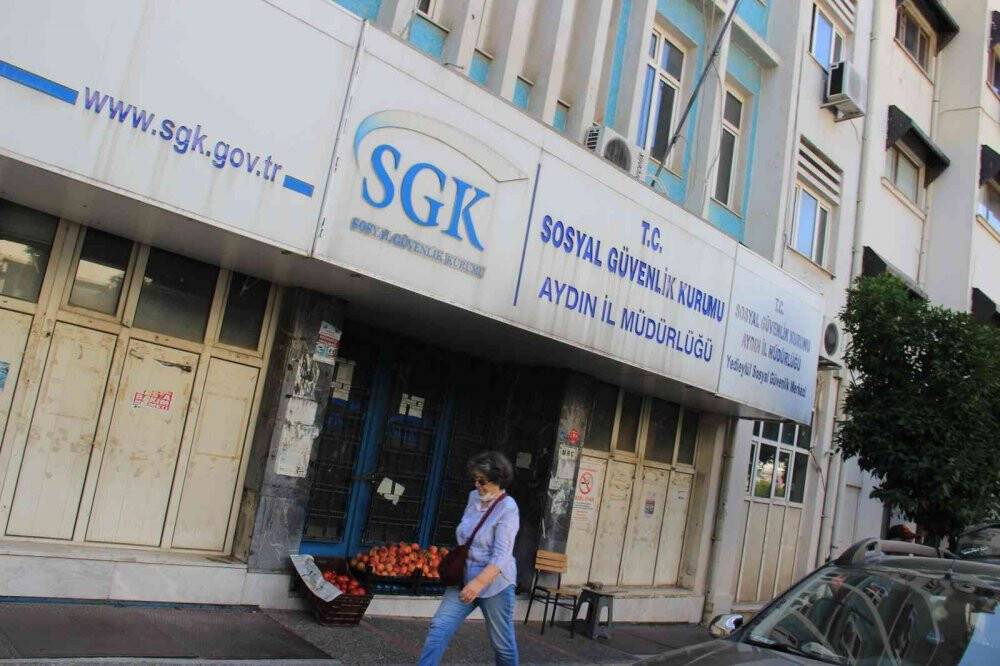 Bu bina 6 yıldır değerlendirileceği günü bekliyor