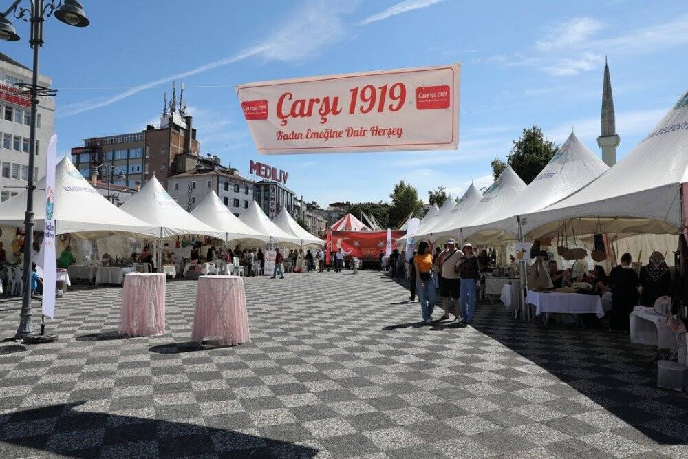 Kadınların el emeği ürünleri bu festivalde kazanca dönüşüyor
