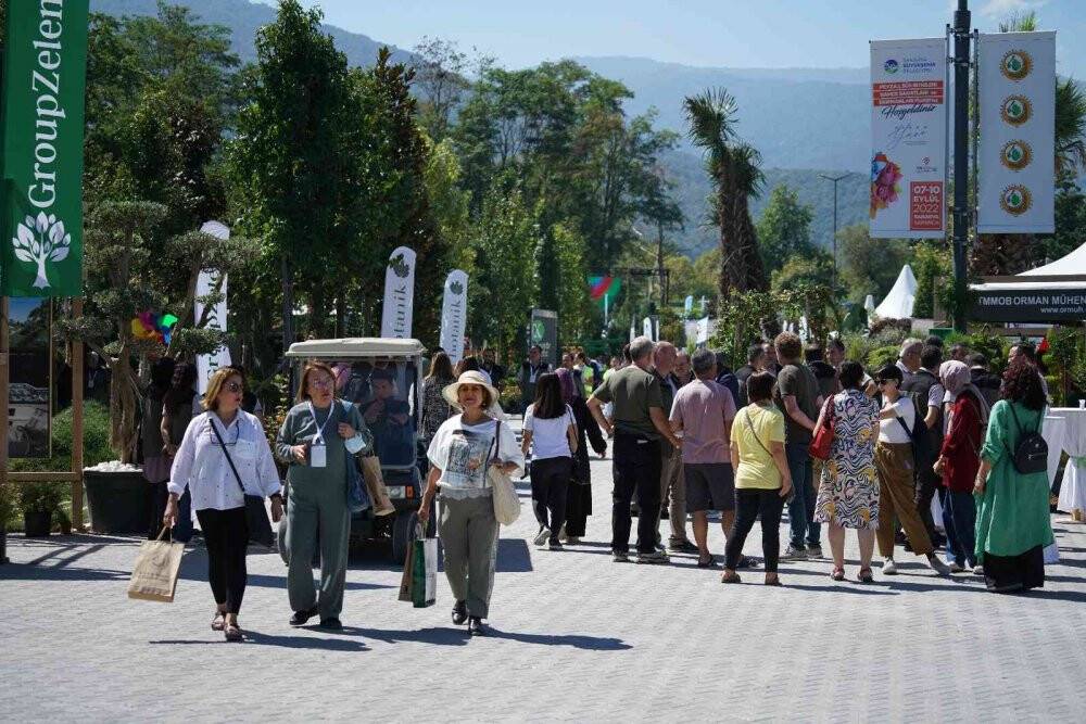 Süs bitkiciliği alanında ihracat, ithalatın 3 katına ulaştı
