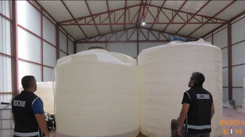 Binlerce kişiyi zehirleyeceklerdi: Kıskıvrak yakalandılar