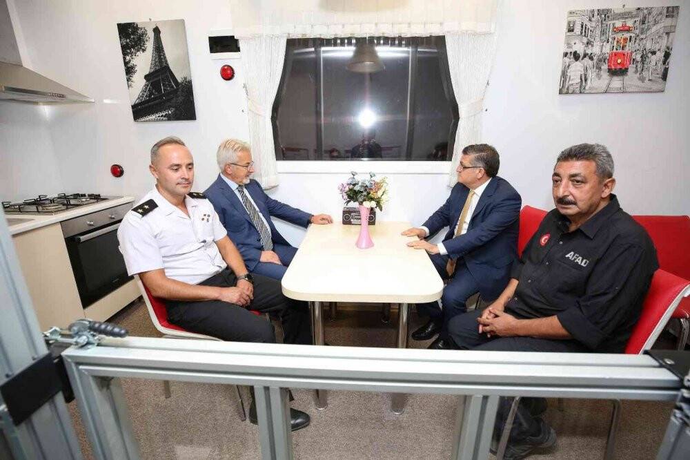 Deprem simülasyonunda 6.5 büyüklüğünde depremi yaşadılar