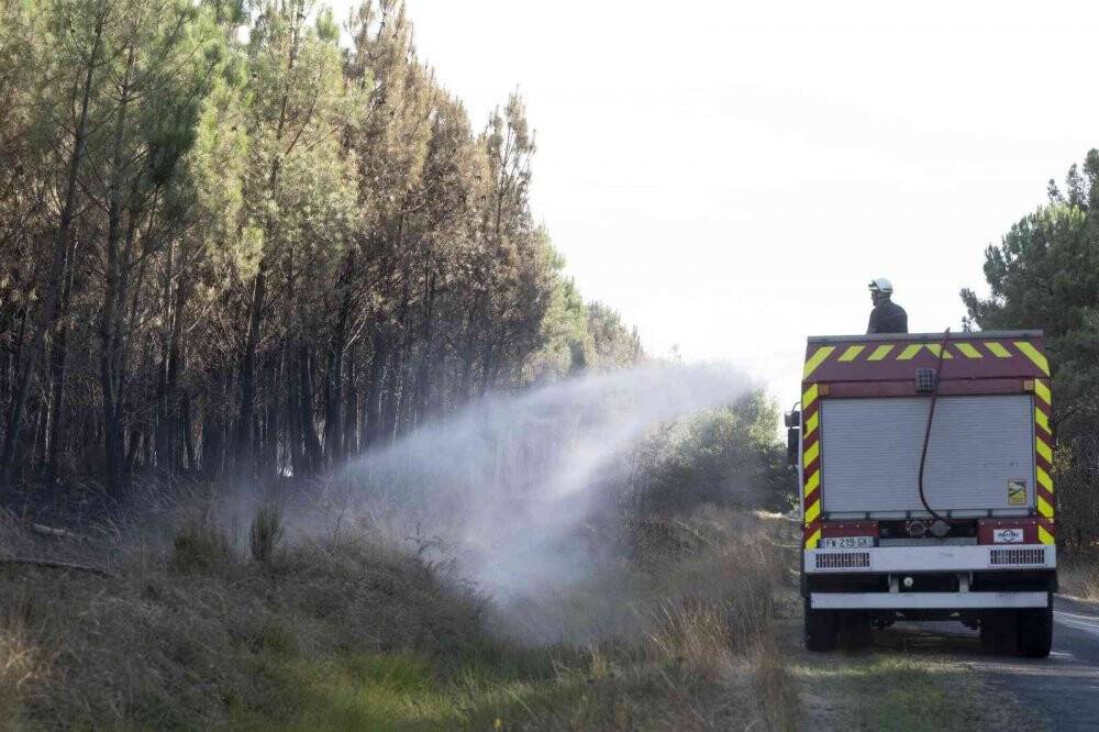 Fransa’da 3 bin 600 hektar ormanlık alan küle döndü