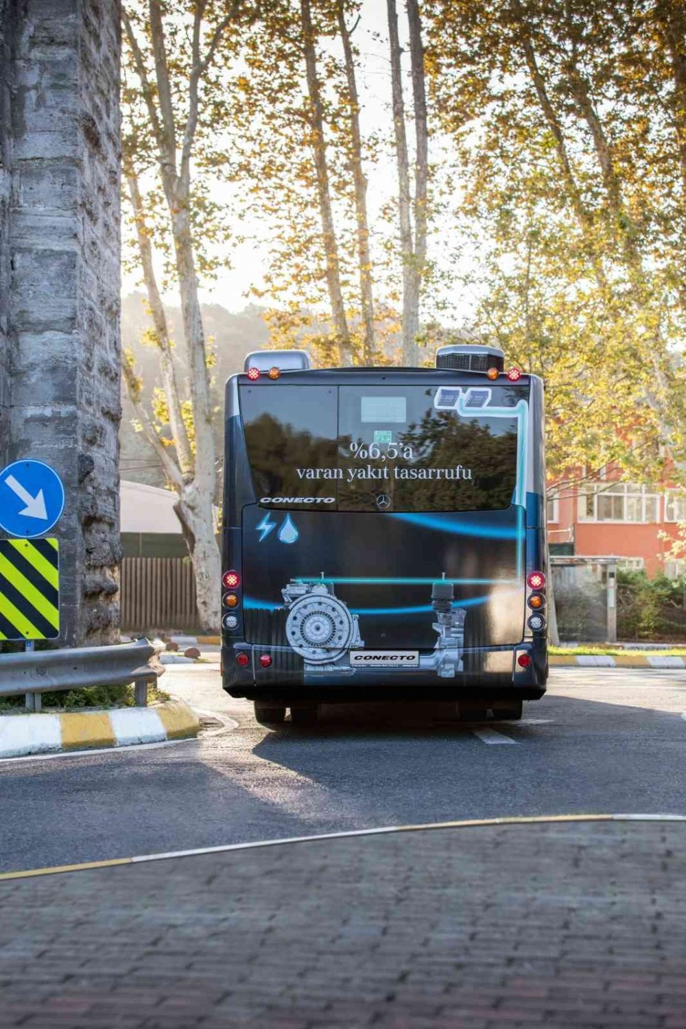 Mercedes-Benz Türk, Conecto hybrid’i Türkiye’de satışa sundu