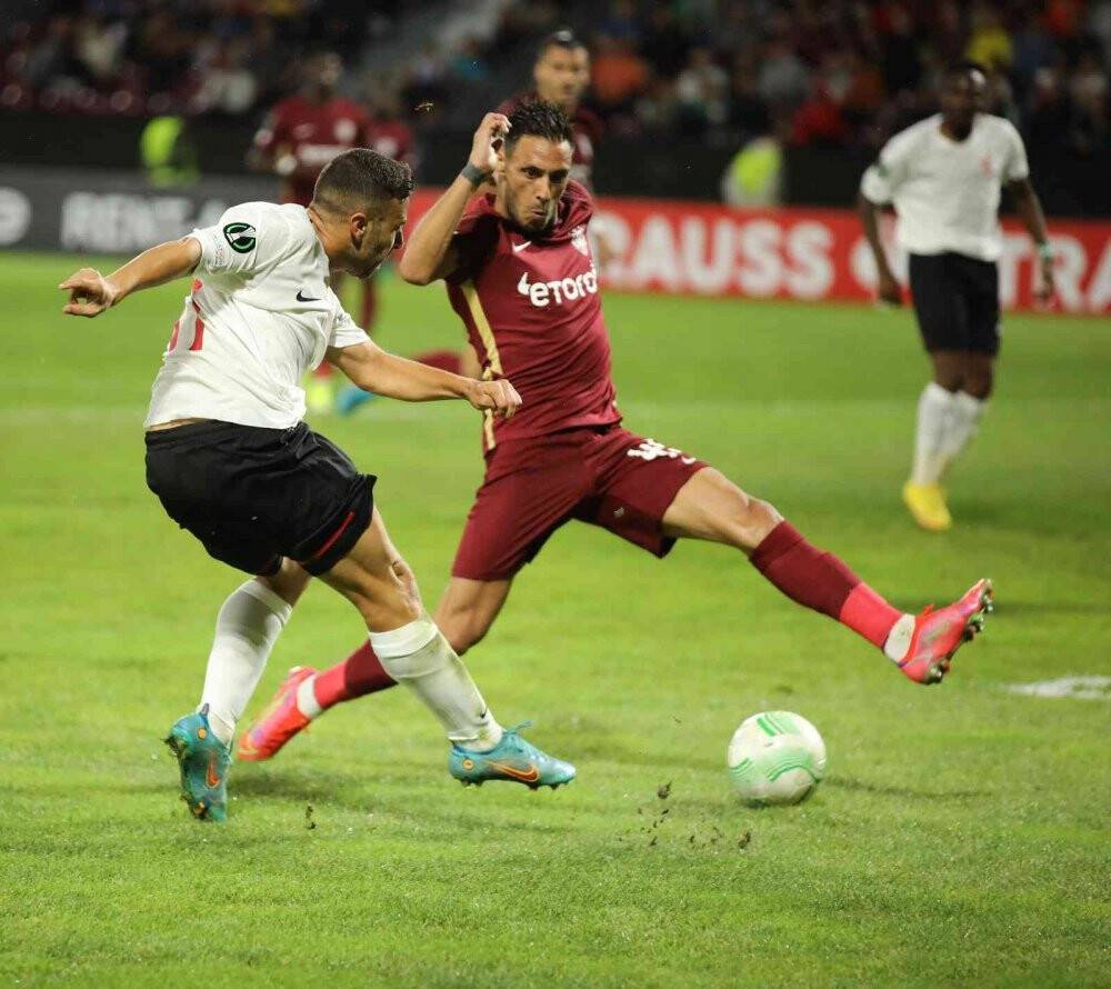 UEFA Avrupa Konferans Ligi: CFR Cluj: 0 - Sivasspor: 1 (Maç sonucu)