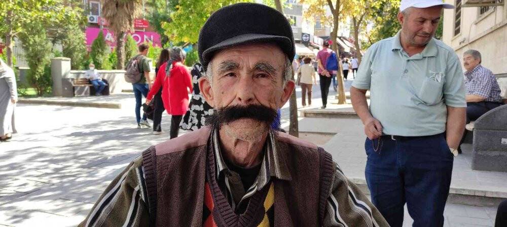 38 yıldır gözü gibi bakıyor kesmemek için işinden istifa etti