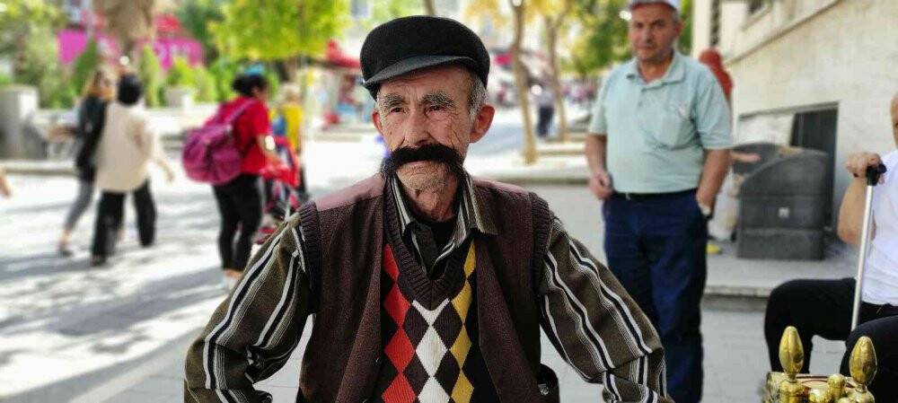 38 yıldır gözü gibi bakıyor kesmemek için işinden istifa etti